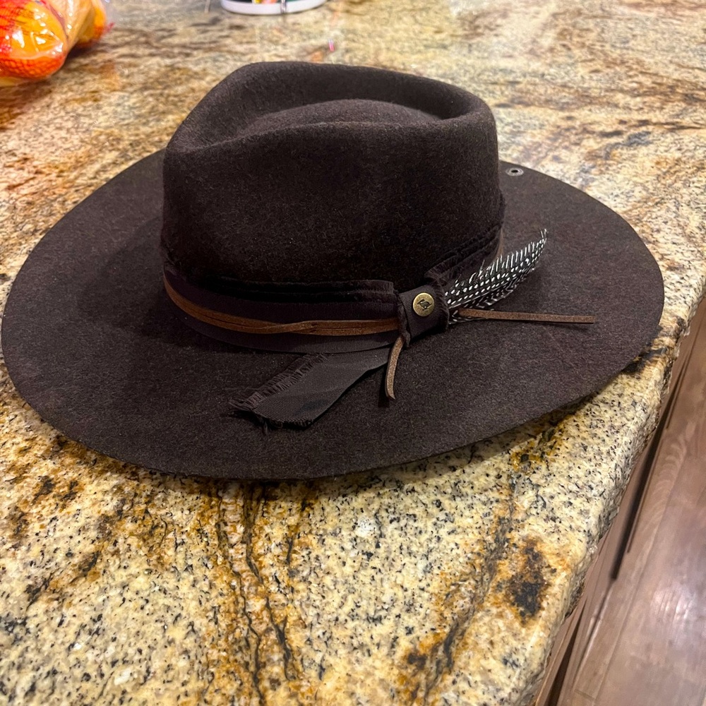 GUC Peter Grimm Brown wide brimmed hat